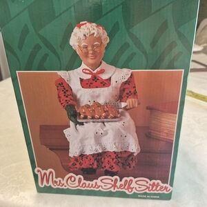 Festive Mrs. Claus Shelf Sitter with Red and Green Outfit